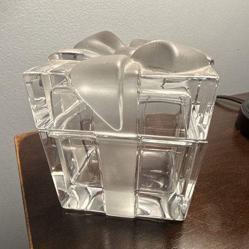 Tiffany crystal frosted - &,
